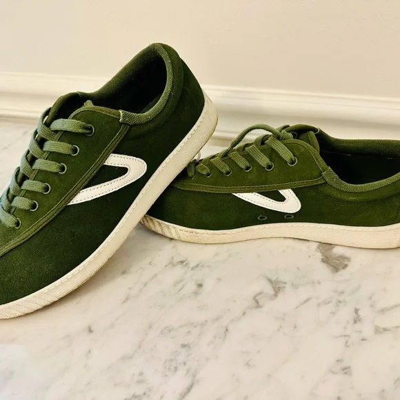 Tretorn Sneaker Suede in Olive size 8 - Picture 3 of 5
